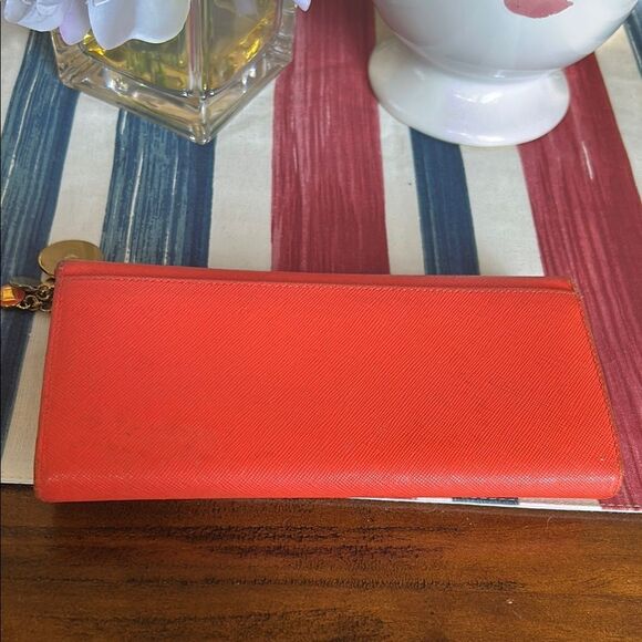 MCM orange Leather Wallet with Gold Hardware EUC - Picture 5 of 16